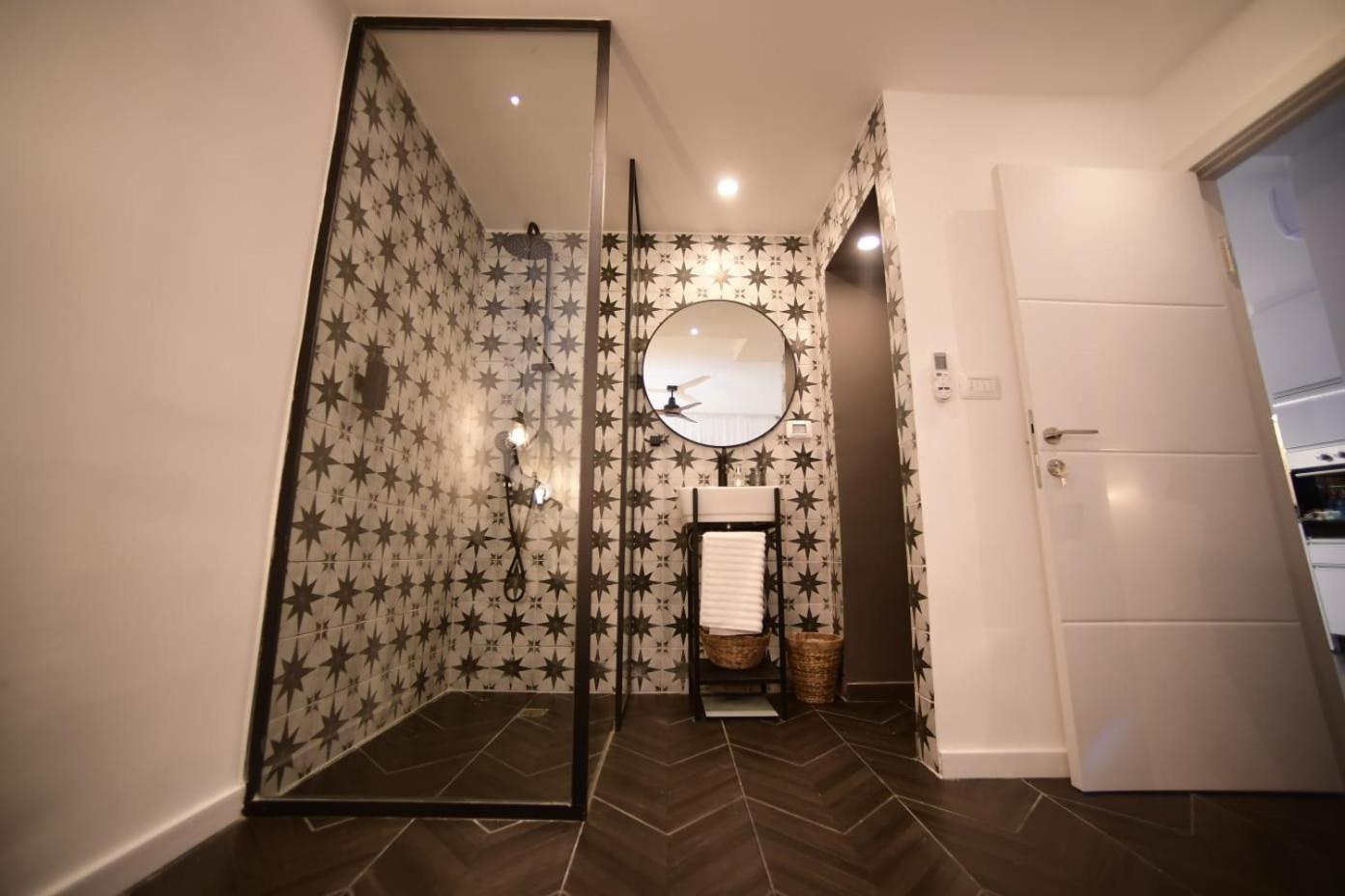 Z-32 Luxury Boutique Apartment 엘라트 외부 사진