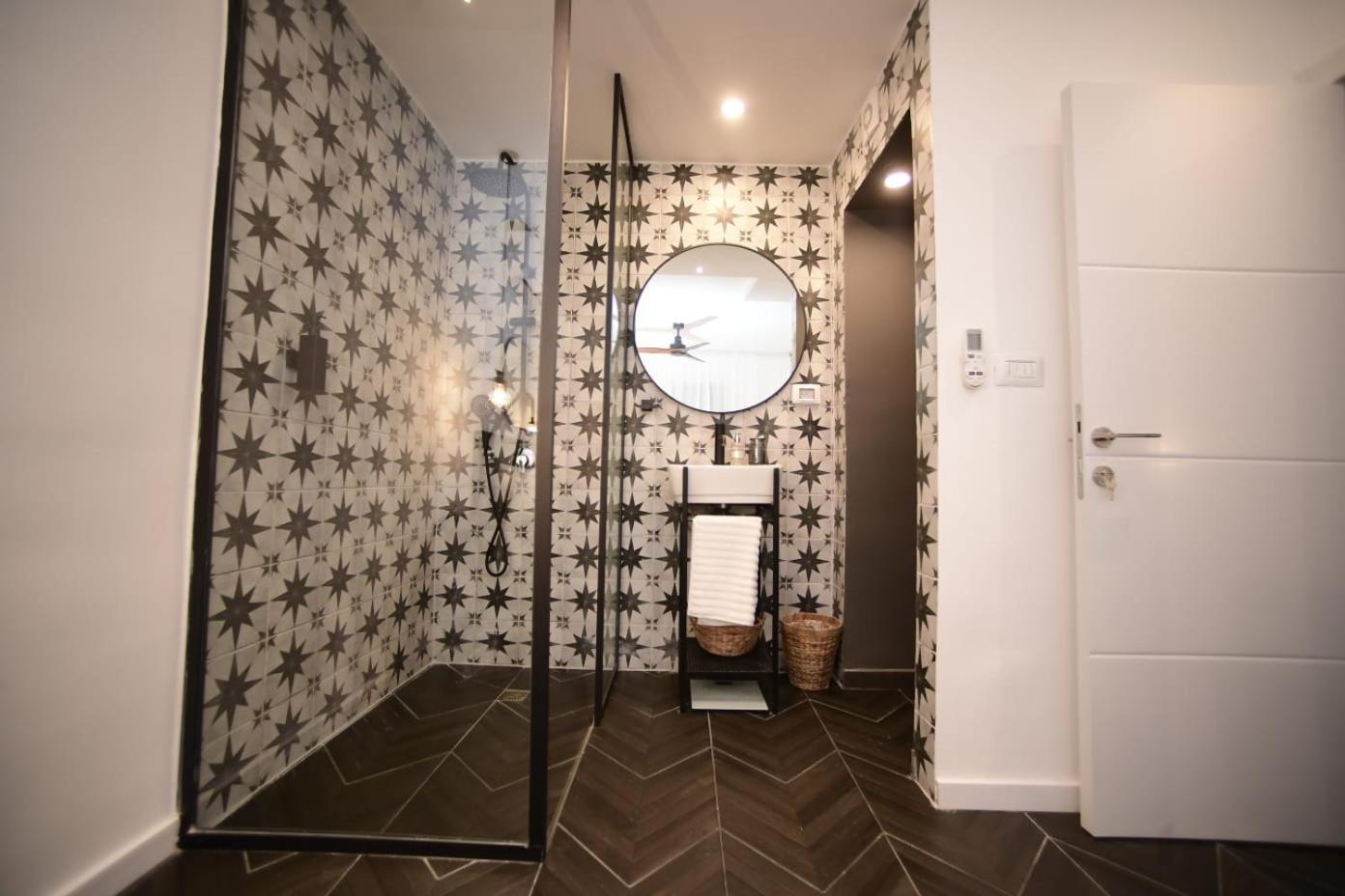 Z-32 Luxury Boutique Apartment 엘라트 외부 사진